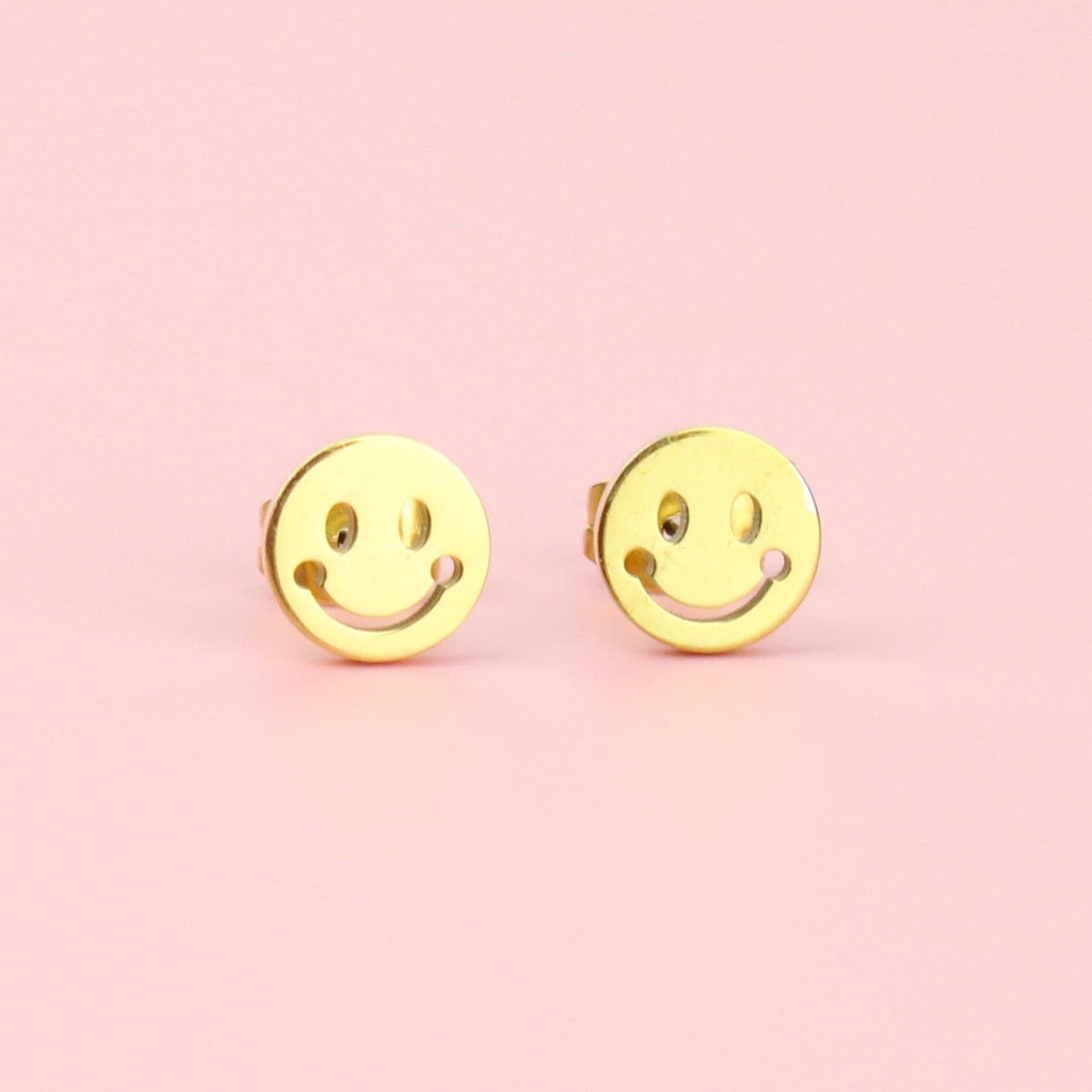 Smiley Face Stud Earrings (Gold Plated)