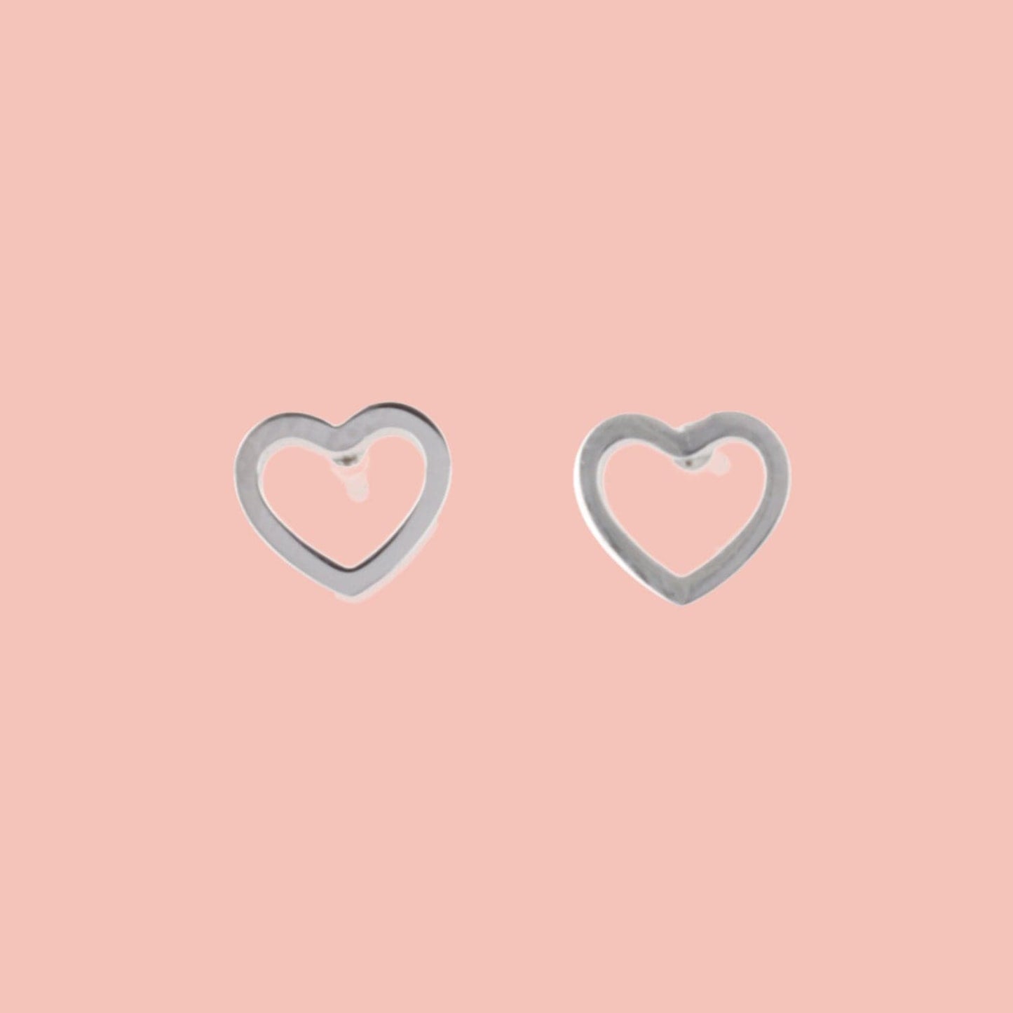 Small Cookie Cutter Heart Stud Earrings